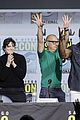 terry crews rips shirt off tales walking dead comic con panel 34