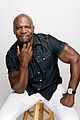 terry crews rips shirt off tales walking dead comic con panel 40
