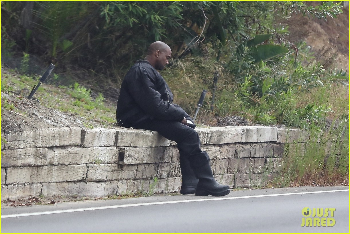 kanye west checks out the renovations at his house in malibu 134786461
