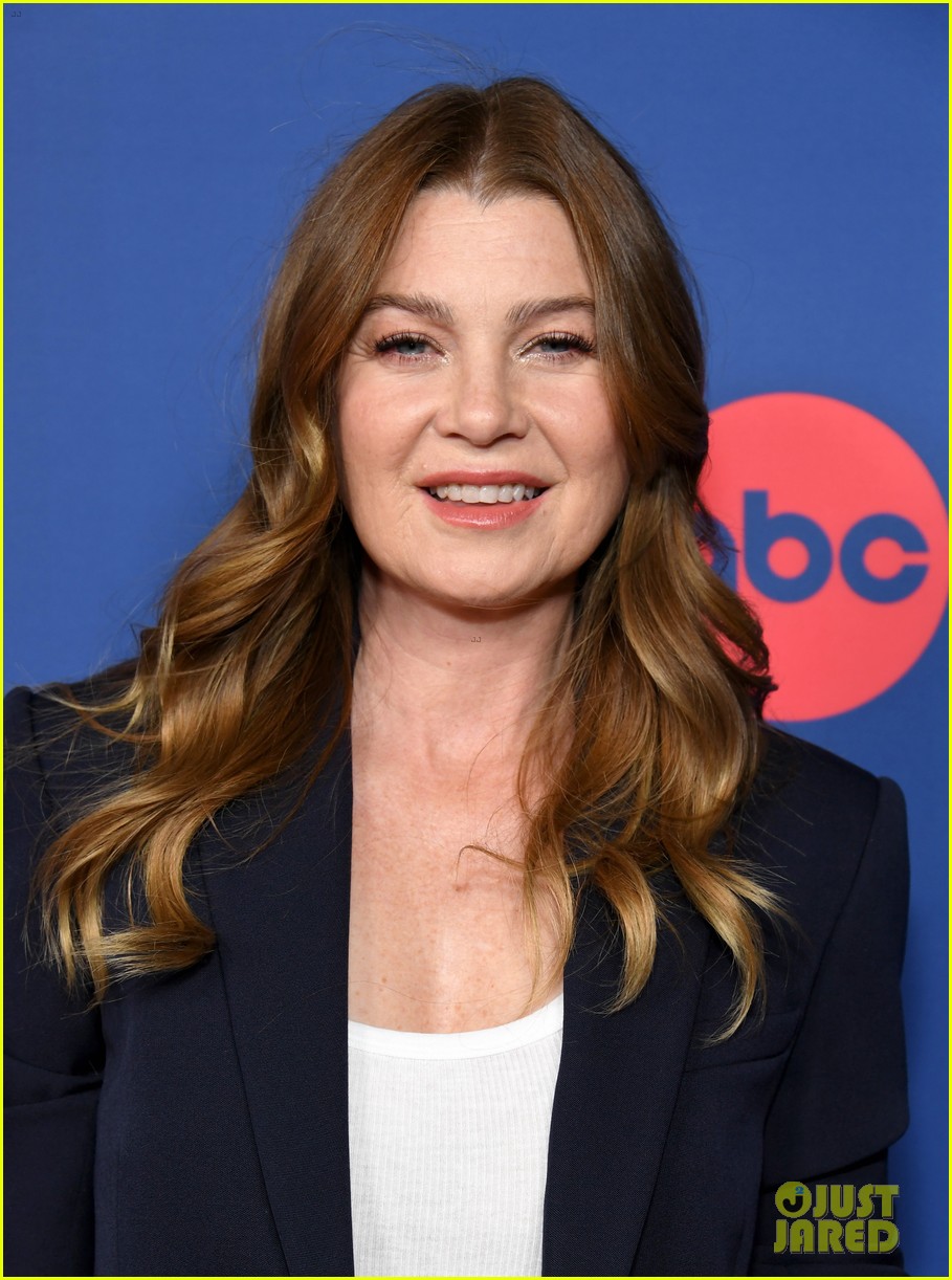 Ellen Pompeo Thinks 'Grey's Anatomy' Should Be 'Less Preachy' When(01)