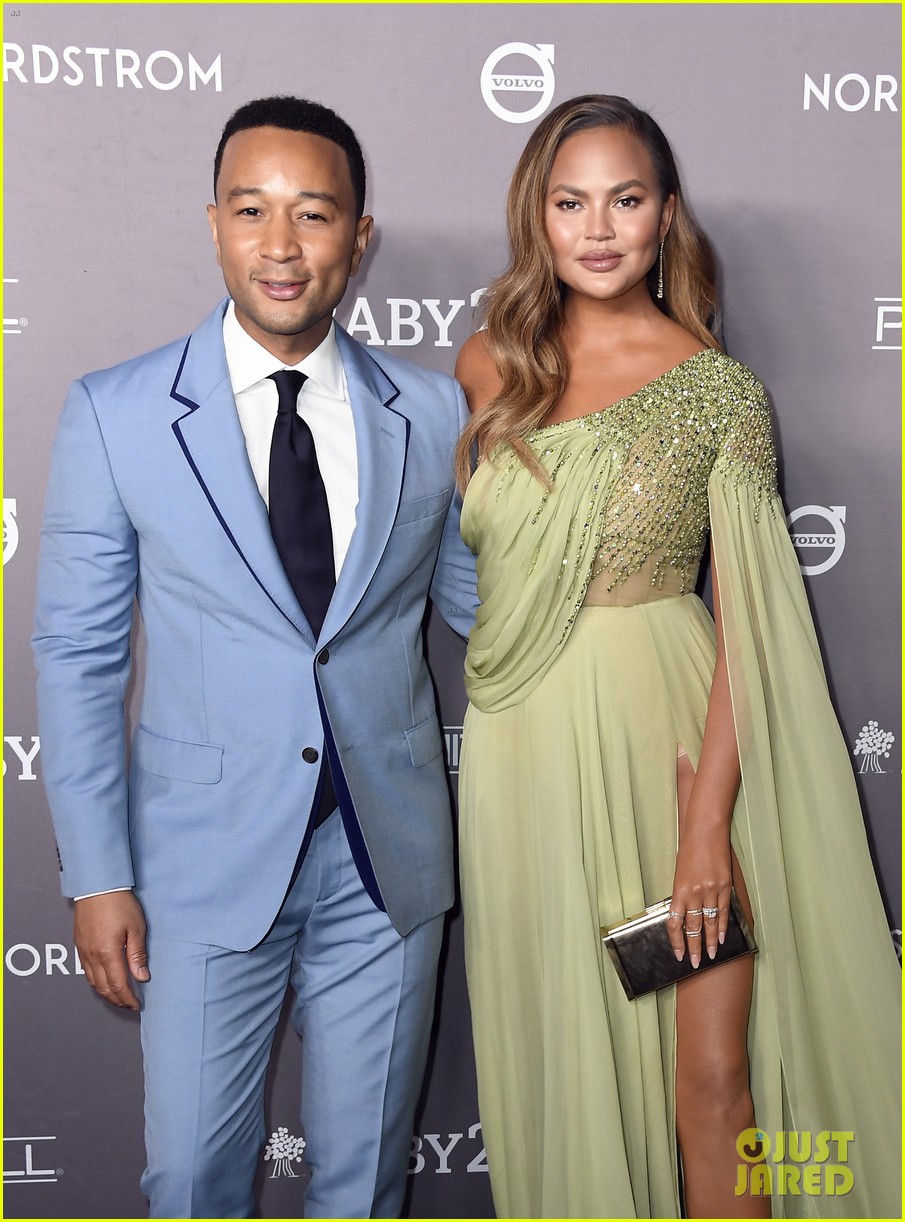 Chrissy Teigen is Pregnant; Expecting Fourth Child With John Legend