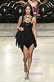 bella gigi hadid isabel marant show paris fashion week 01