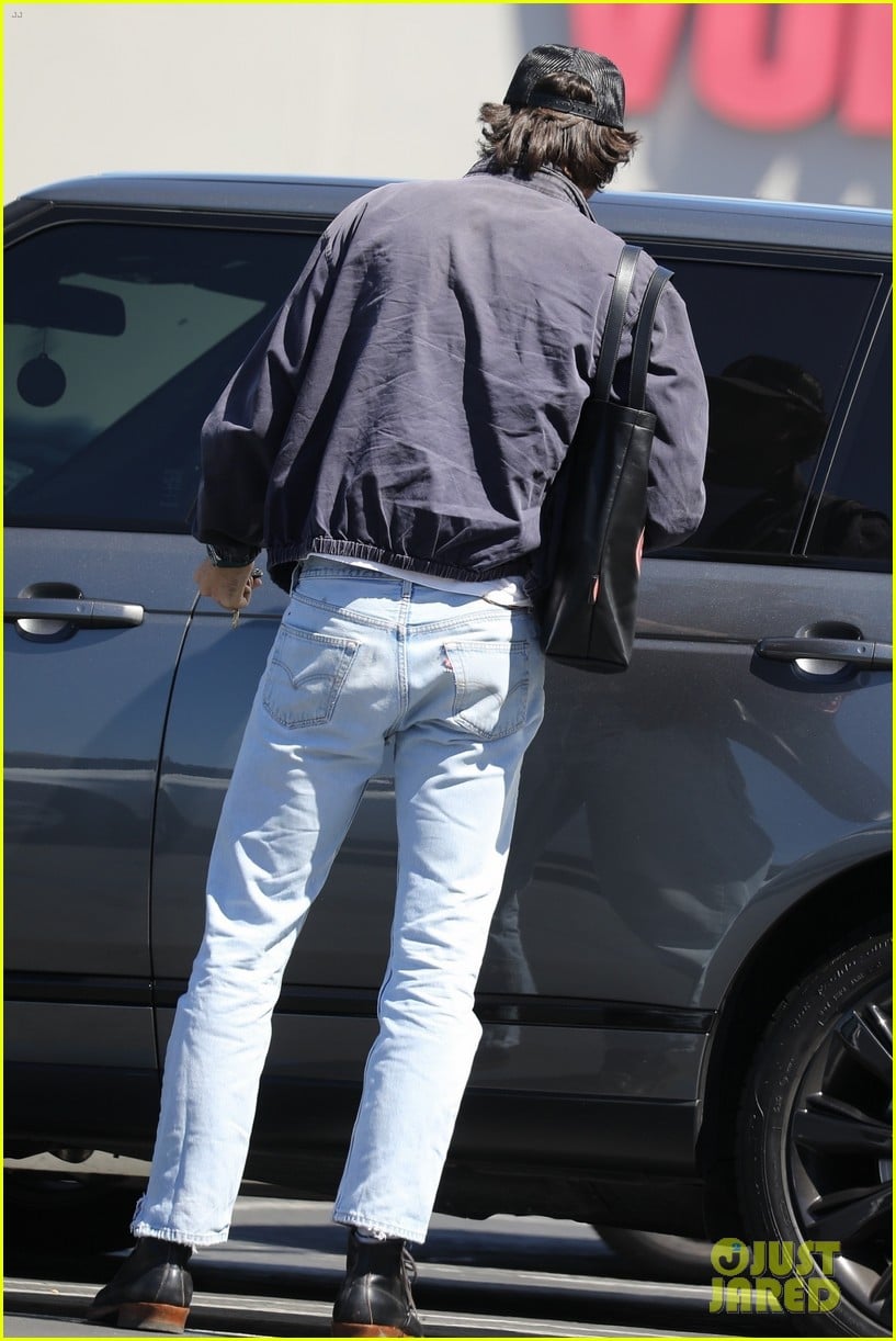 Jacob Elordi & Olivia Jade Seemingly Still Together, New Photos Reveal