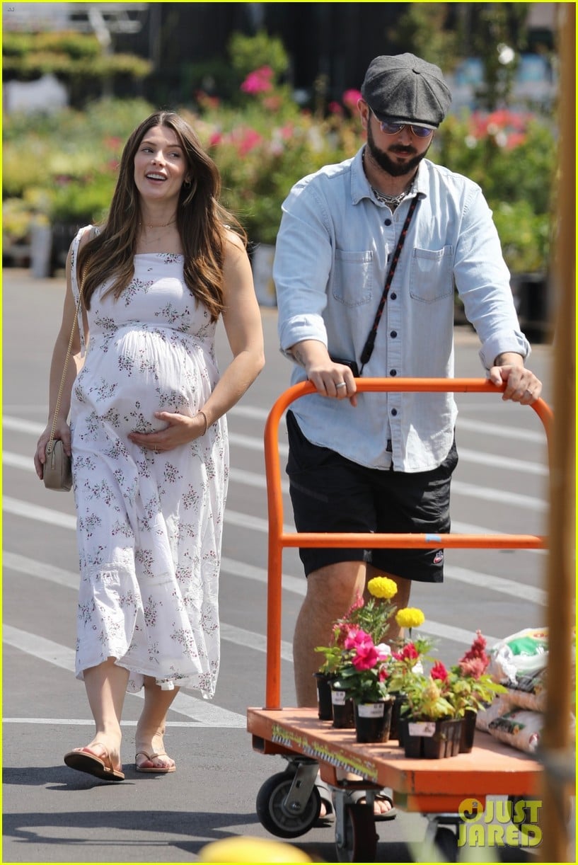 Pregnant Ashley Greene Buys Some Flowers For Her Garden Ahead of