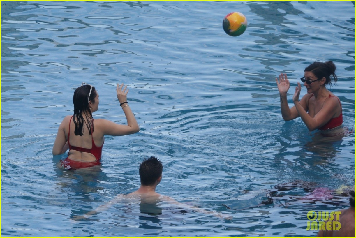 jessie j vacations with chanan colman vacation in rio 624814209