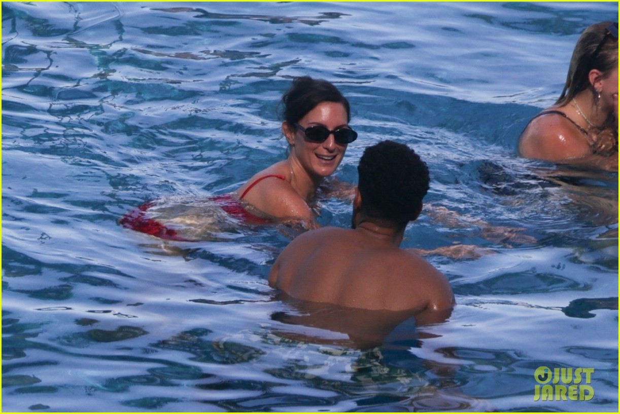 jessie j vacations with chanan colman vacation in rio 884814235