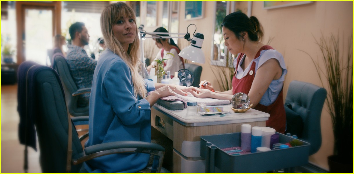 'Meet Cute' Reviews Are In - Read What Critics Are Saying About the ...