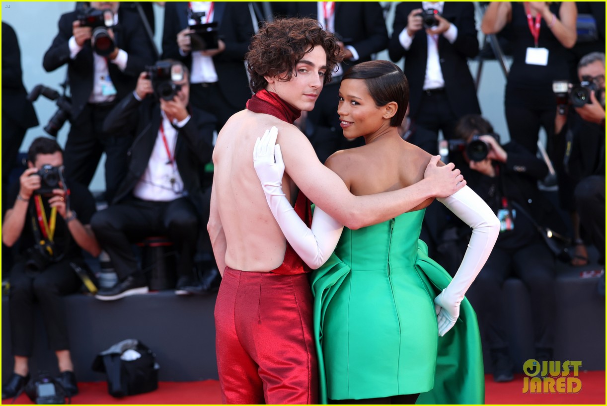 timothee chalamet taylor russell bones and all venice premiere 32