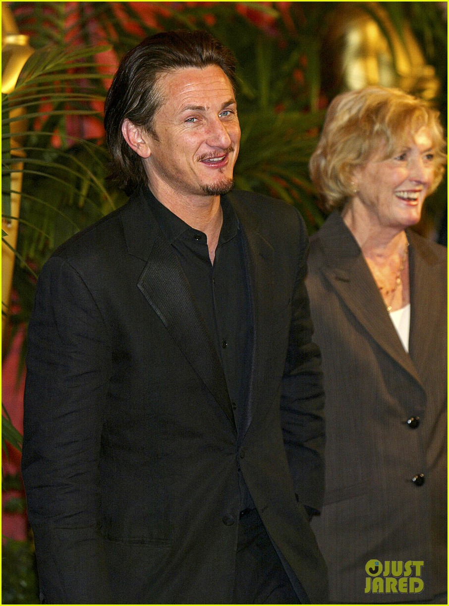 Sean Penn's Mom, Actress Eileen Ryan, Passes Away at 94 Photo 4835799