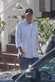 bruce willis meets up with friends for breakfast santa monica 02