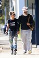 halle berry van hunt hold hands out grocery shopping 54