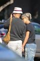 halle berry van hunt hold hands out grocery shopping 55