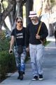 halle berry van hunt hold hands out grocery shopping 60