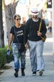 halle berry van hunt hold hands out grocery shopping 75
