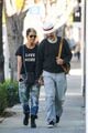 halle berry van hunt hold hands out grocery shopping 76