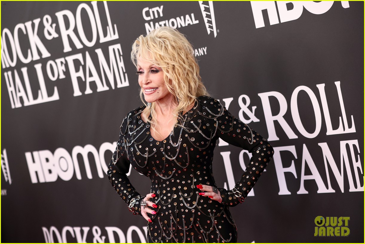 Inductee Dolly Parton Sparkles at Rock & Roll Hall of Fame Induction