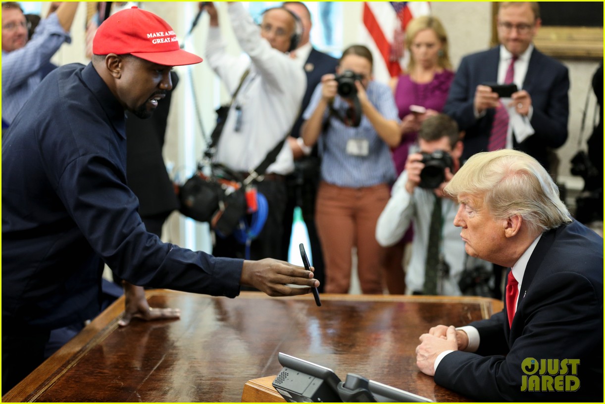 donald trump kanye west appear to ignite slight feud 034861933