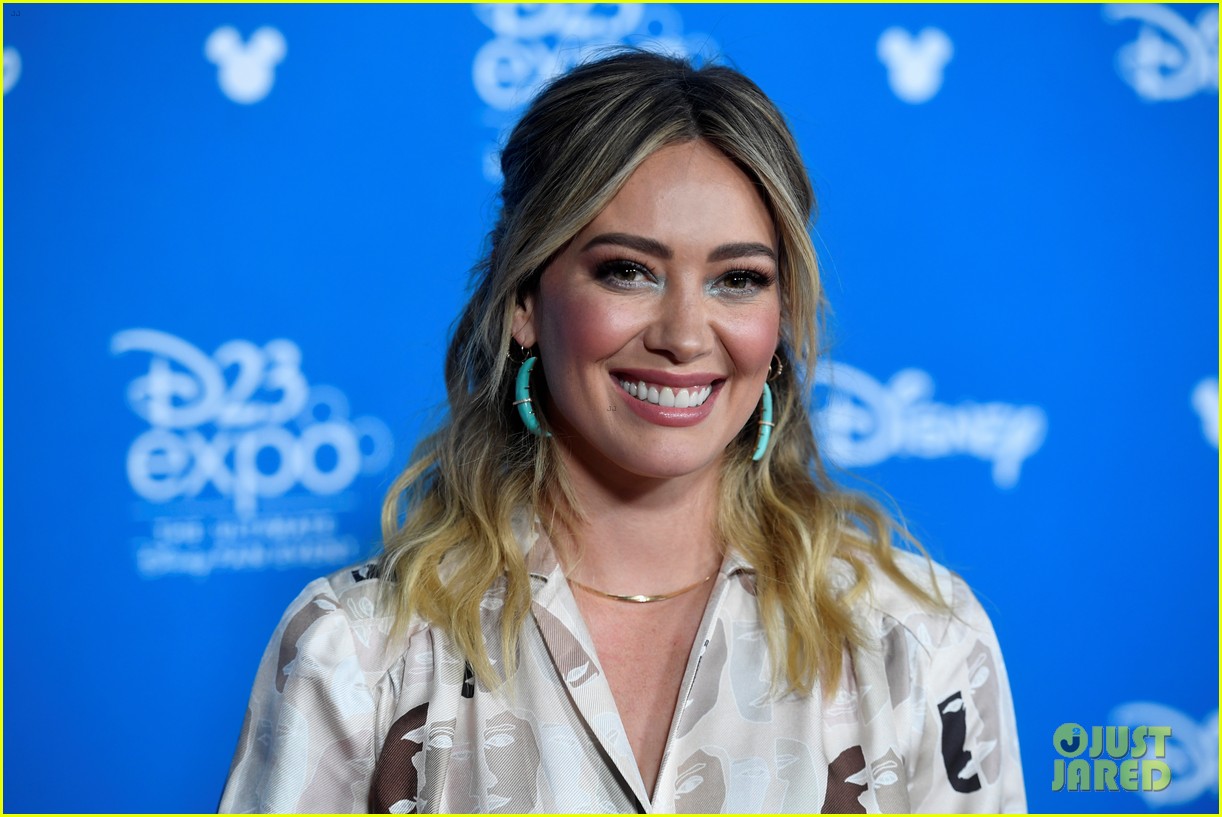 hilary duff responds to aaron carter memoir claims of losing virginity together 07