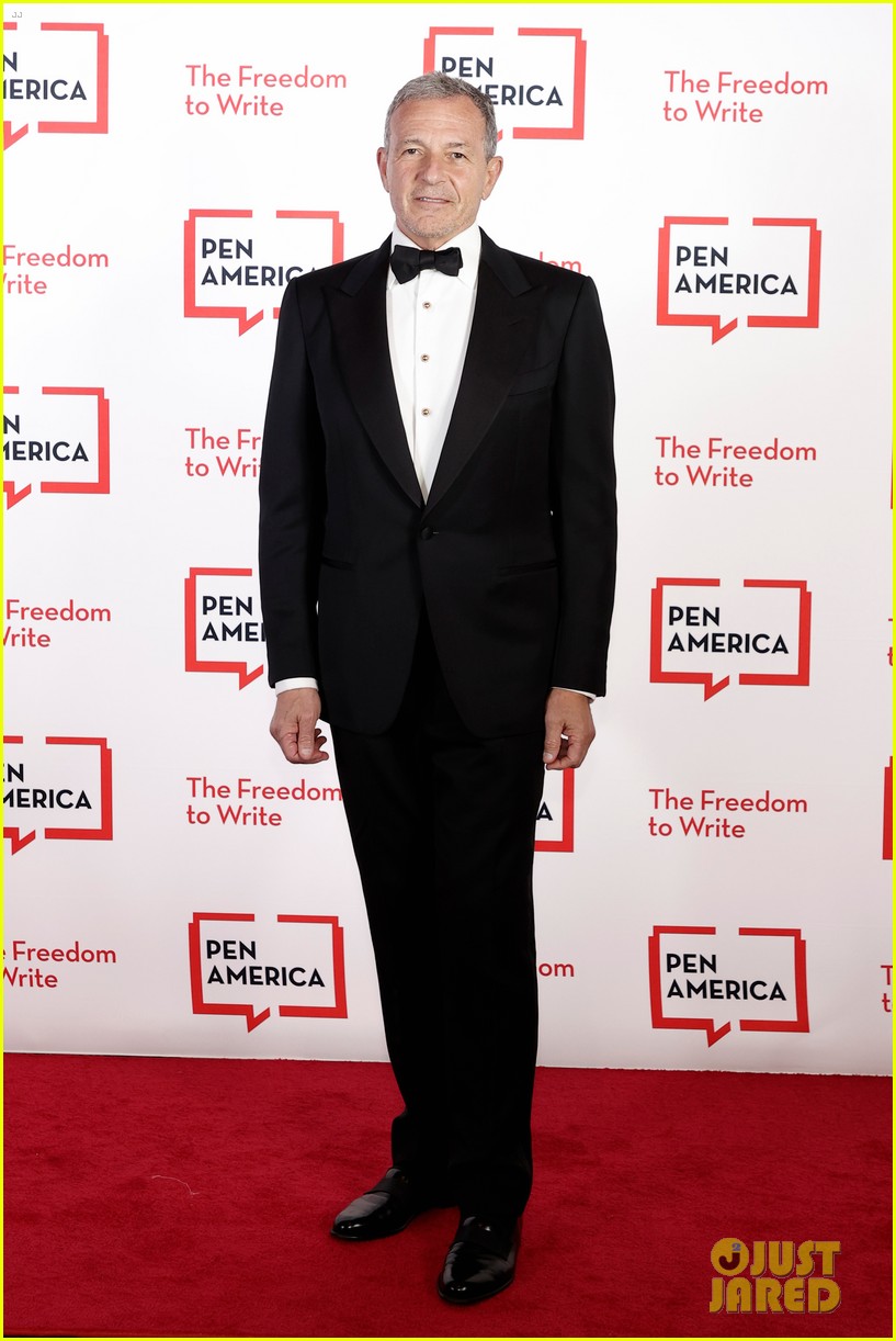 Disney CEO Bob Iger's Salary & Pay Package Revealed After Returning to