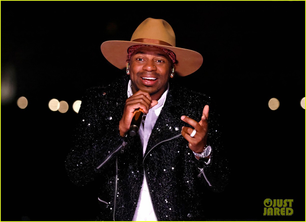jimmie allen drops out of cma awards 2022 044852952