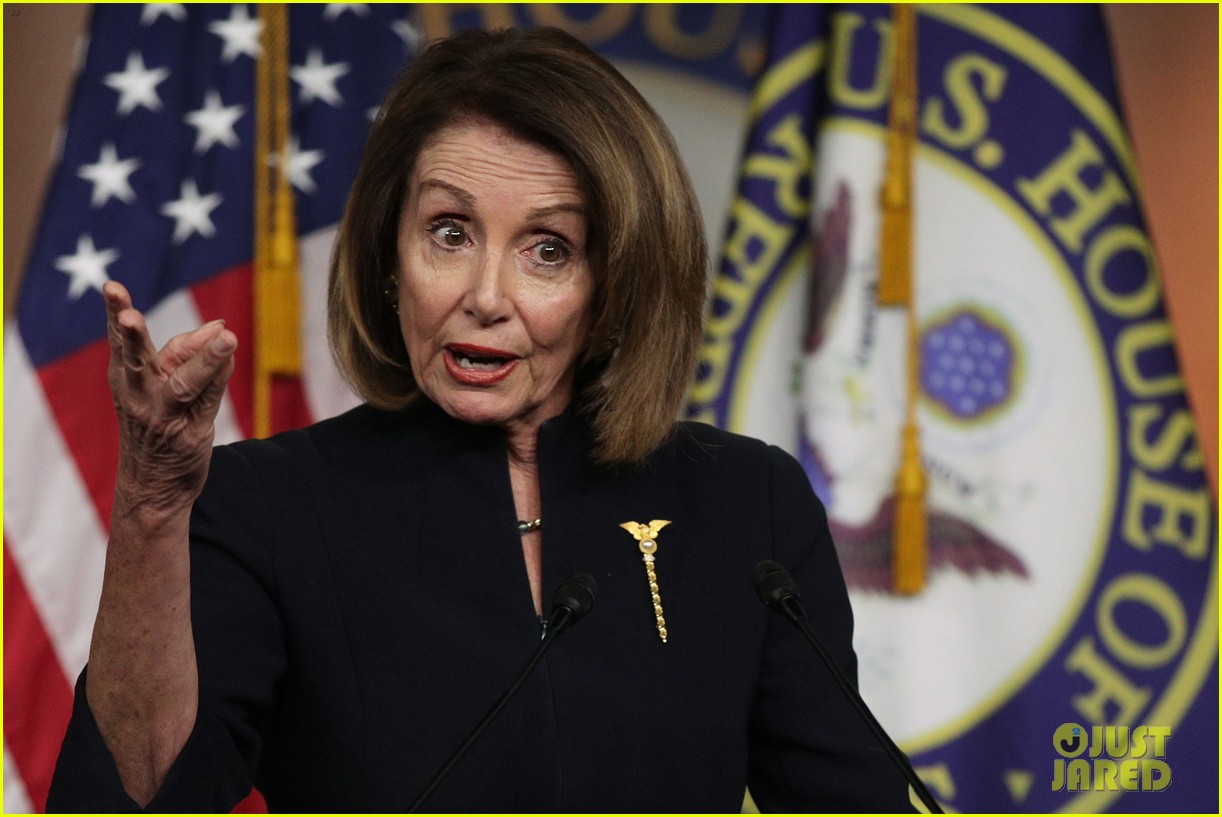nancy pelosi stepping down from house leadership 034857755