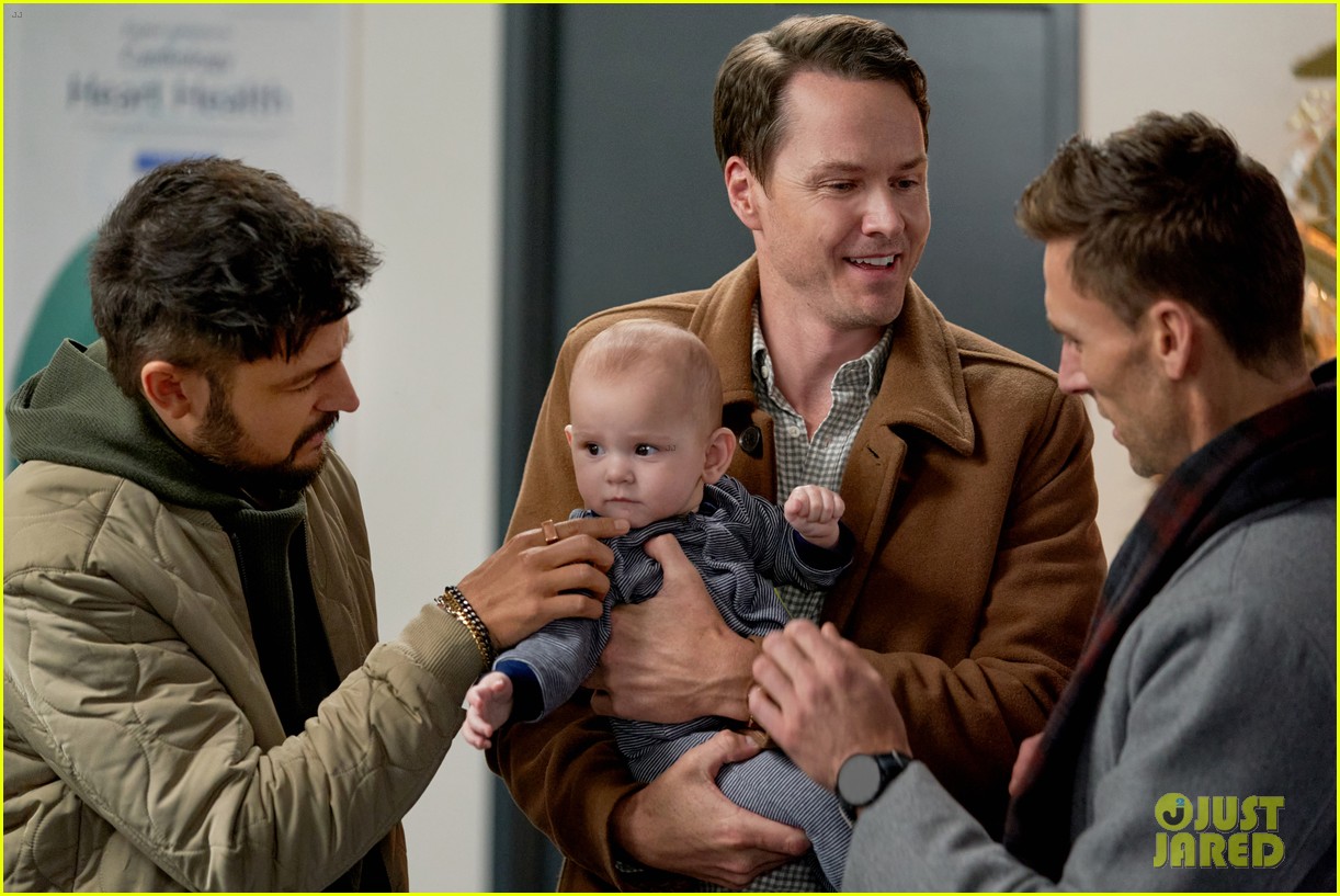 Andrew Walker, Tyler Hynes & Paul Campbell Attempt To Take Care of a