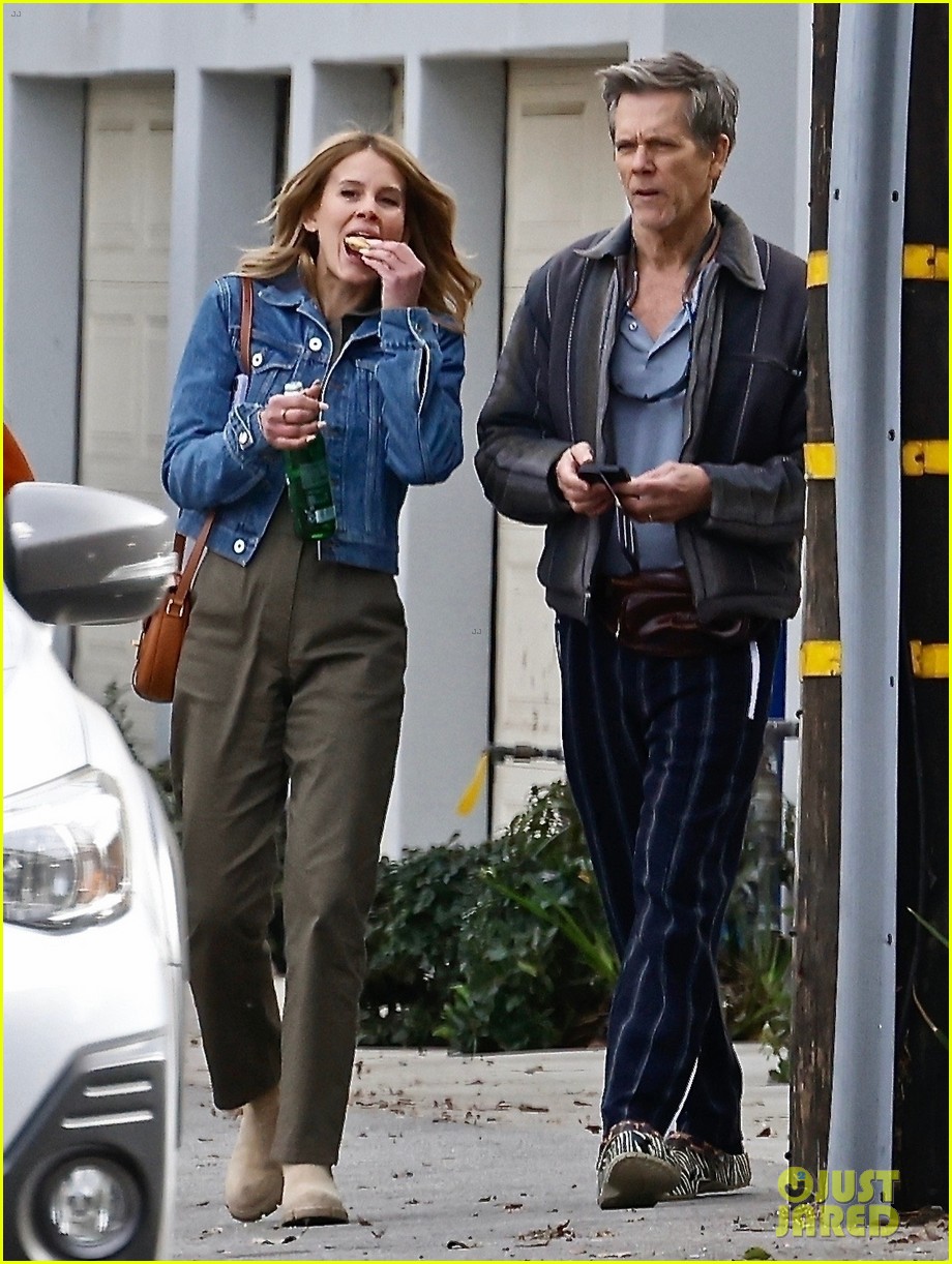 kevin bacon spotted with sosie bacon on set of new project 07