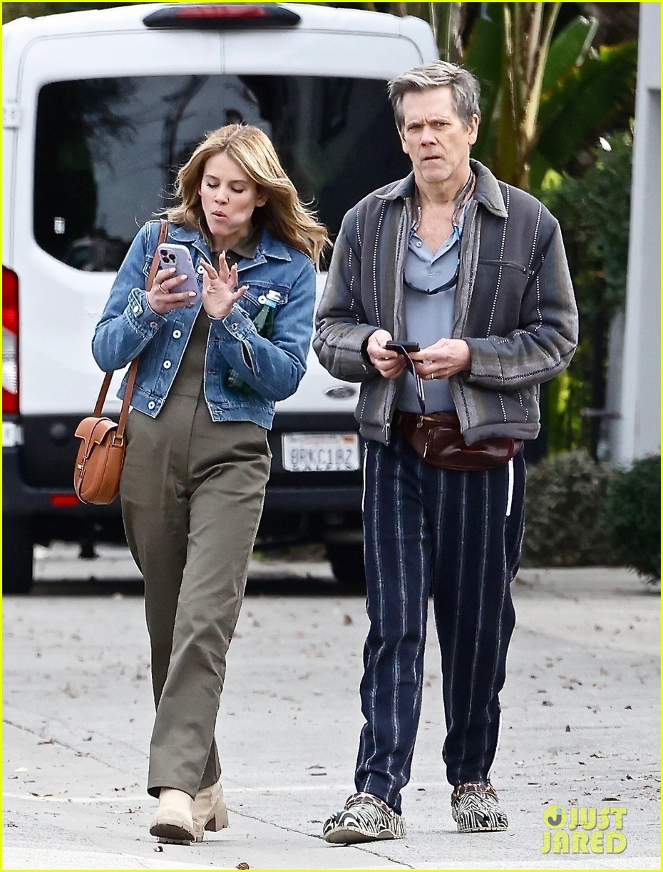 kevin bacon spotted with sosie bacon on set of new project 124874295