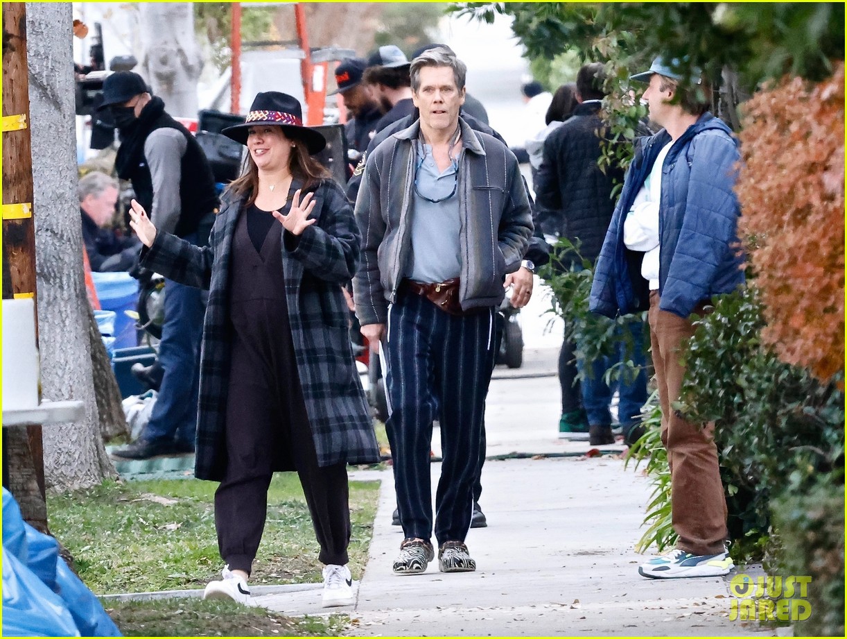 kevin bacon spotted with sosie bacon on set of new project 184874301