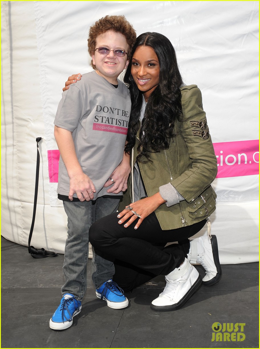 YouTube Star Keenan Cahill Has Passed Away at 27: Photo 4876802 | RIP ...