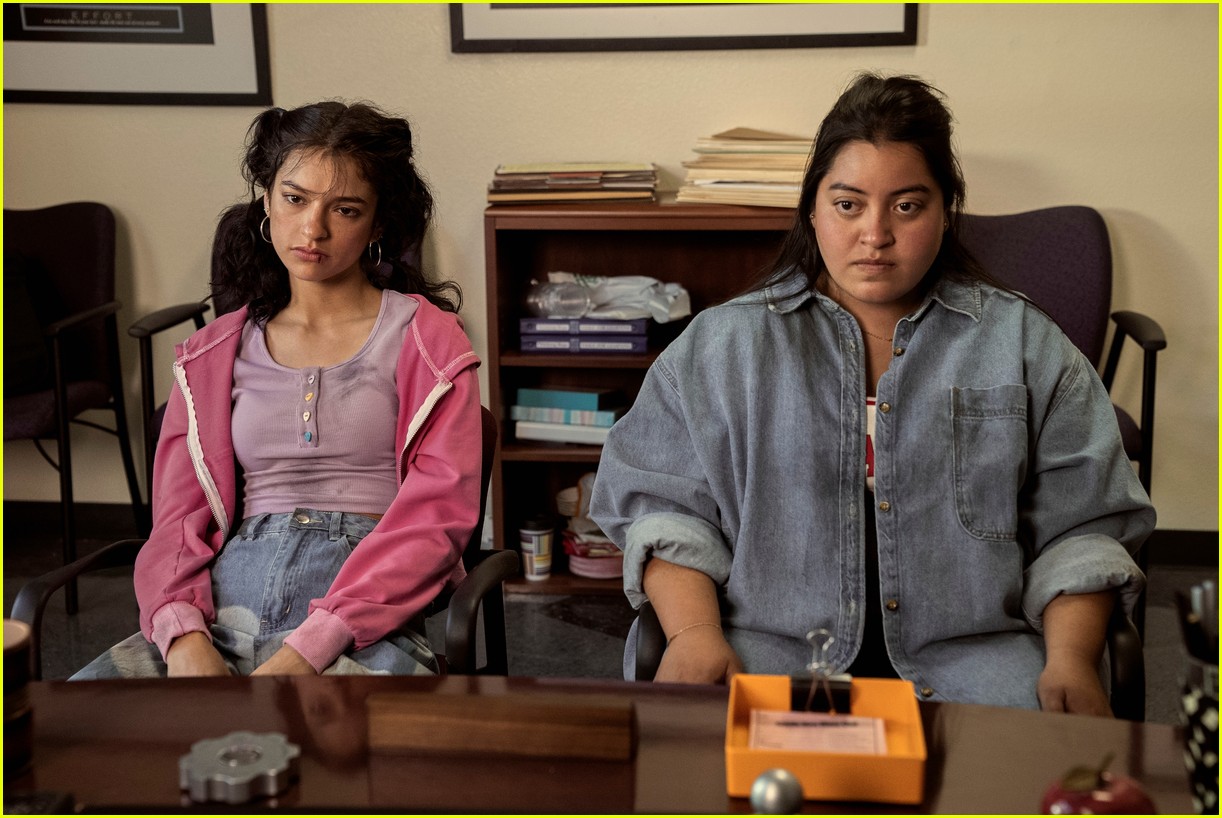 Netflix Debuts First Look at 'Freeridge,' the 'On My Block' Spinoff ...