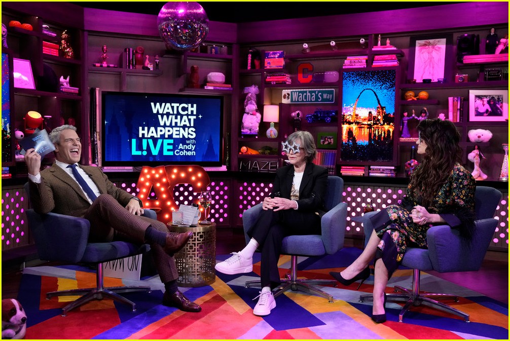 idina menzel on watch what happens live 09