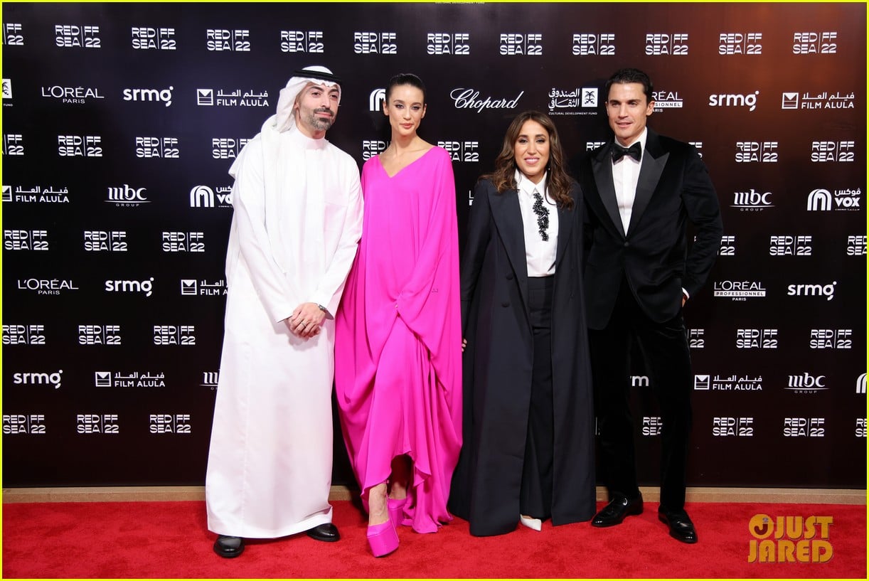 Money Heist's Maria Pedraza & Boyfriend Alex Gonzalez Make Rare Public