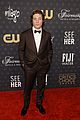 jeremy allen white ayo edebiri bear cast critics choice 09