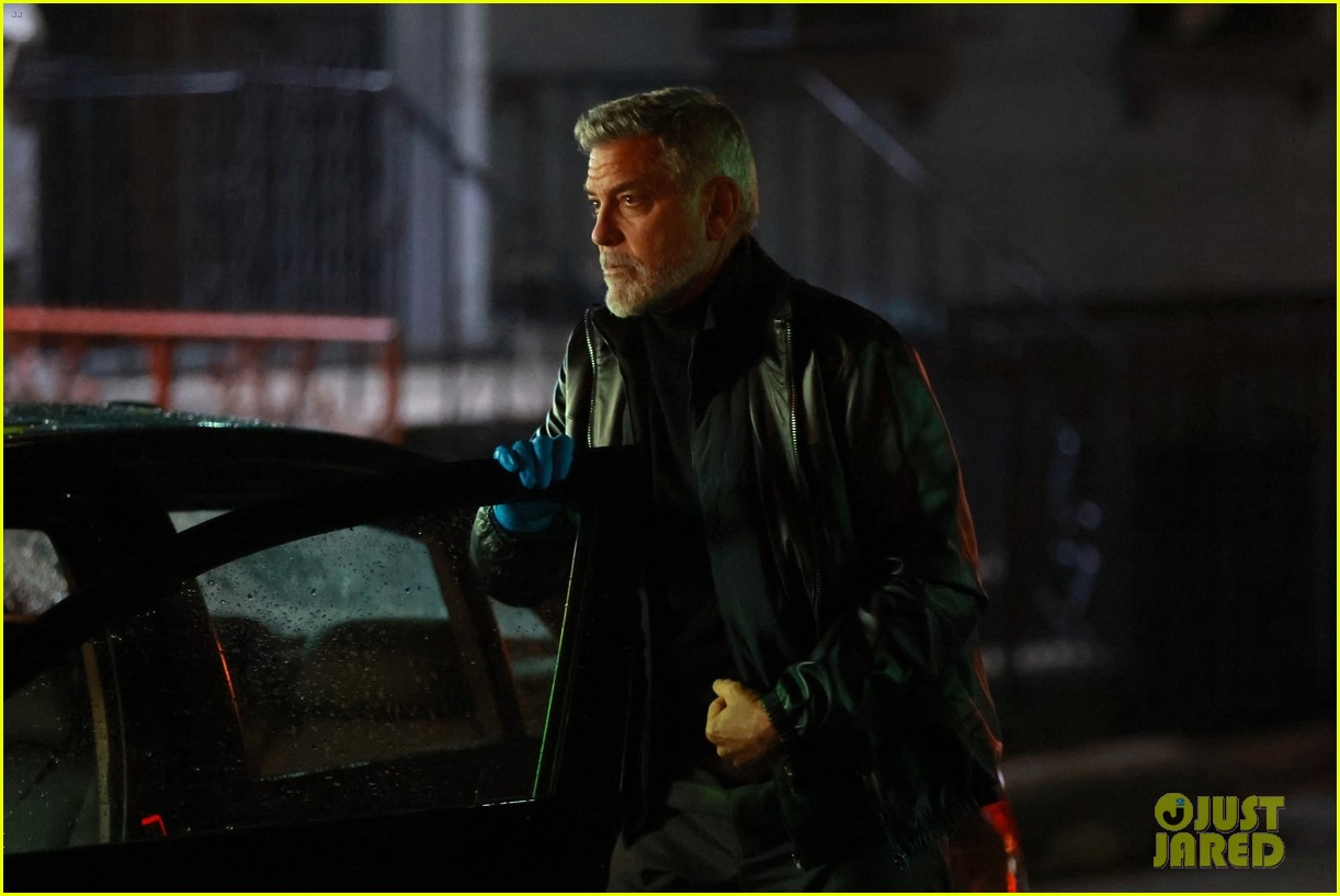 brad pitt george clooney more night shoots wolves nyc 114885630