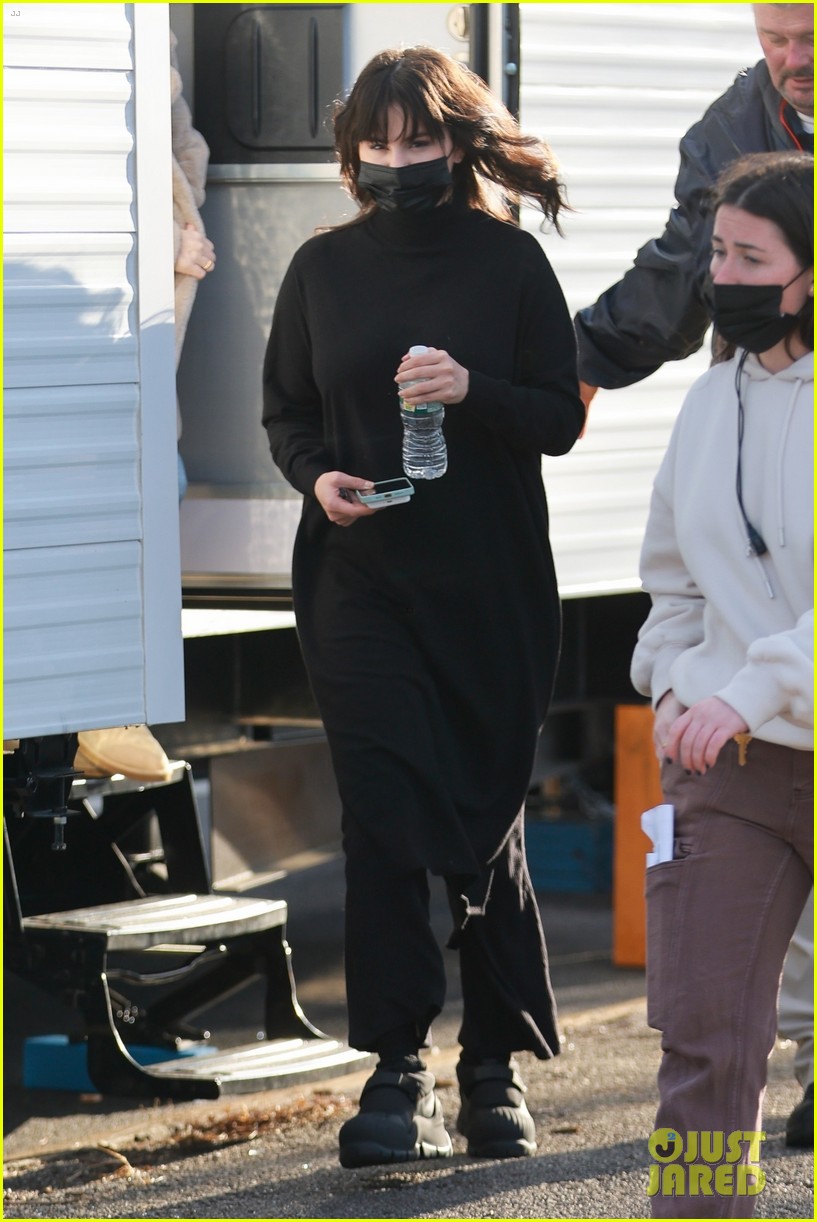 selena gomez all black outfit leaving only murders in the building trailer 084882658