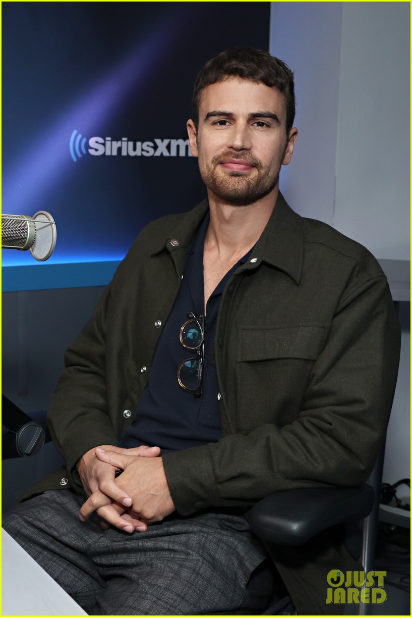 Theo James Reveals Why He s Not The Right Person To Play James Bond 