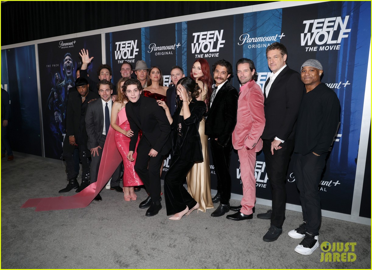 tyler posey phem teen wolf carpet 024882888