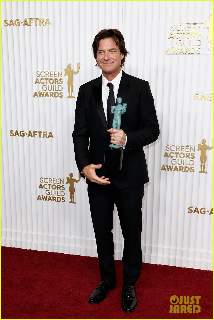 Jason Bateman Wins Best Male Actor for 'Ozark' at SAG Awards 2023