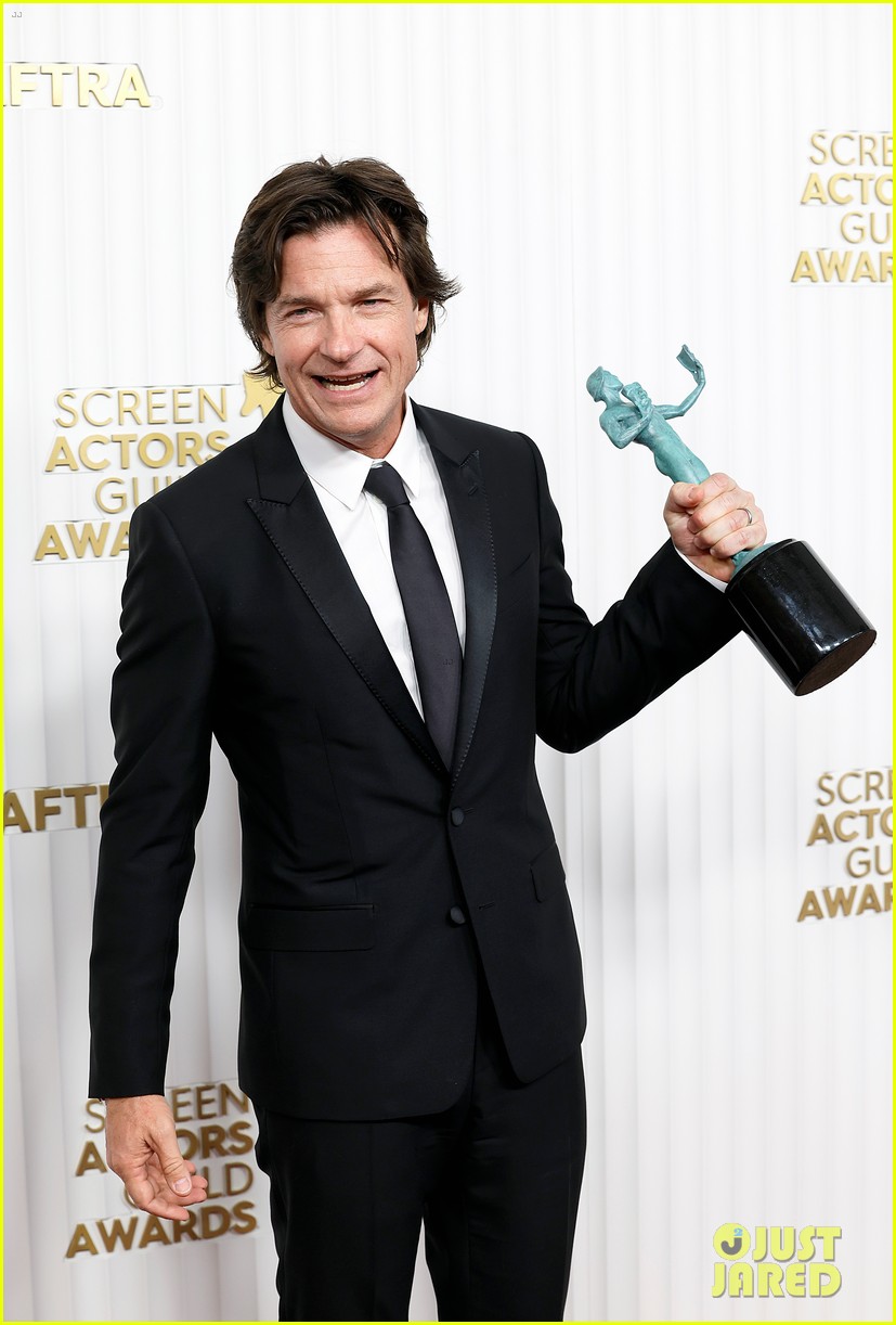 Jason Bateman Wins Best Male Actor for 'Ozark' at SAG Awards 2023