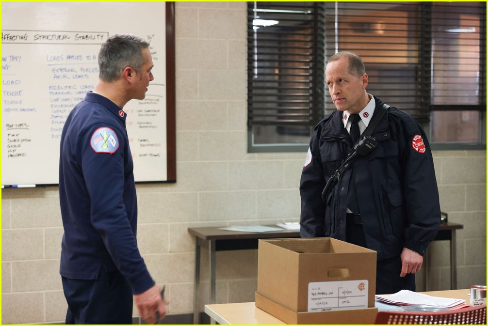 chicago fire man of moment 07