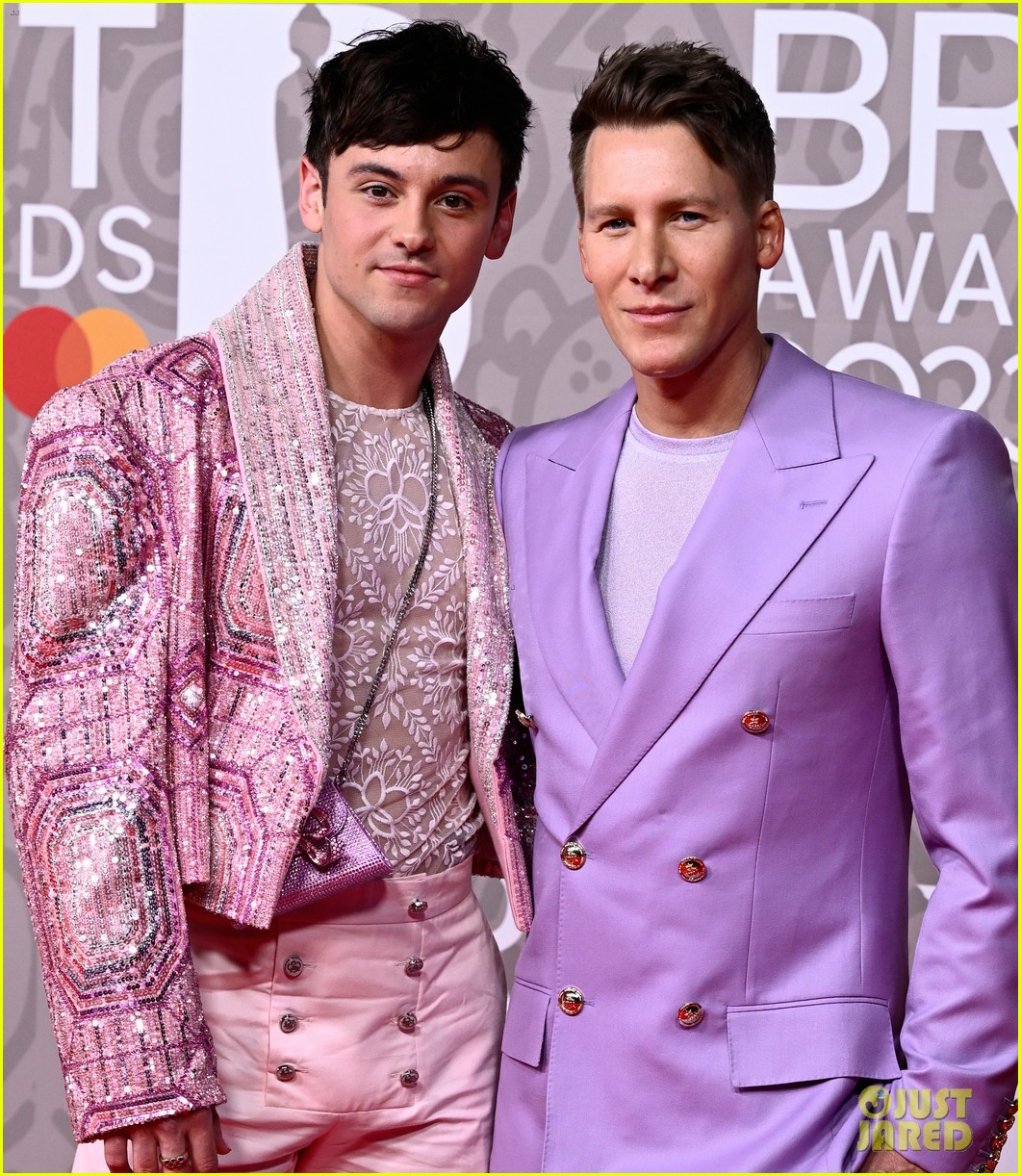 tom daley pink outfit to brits dustin lance black 034892458
