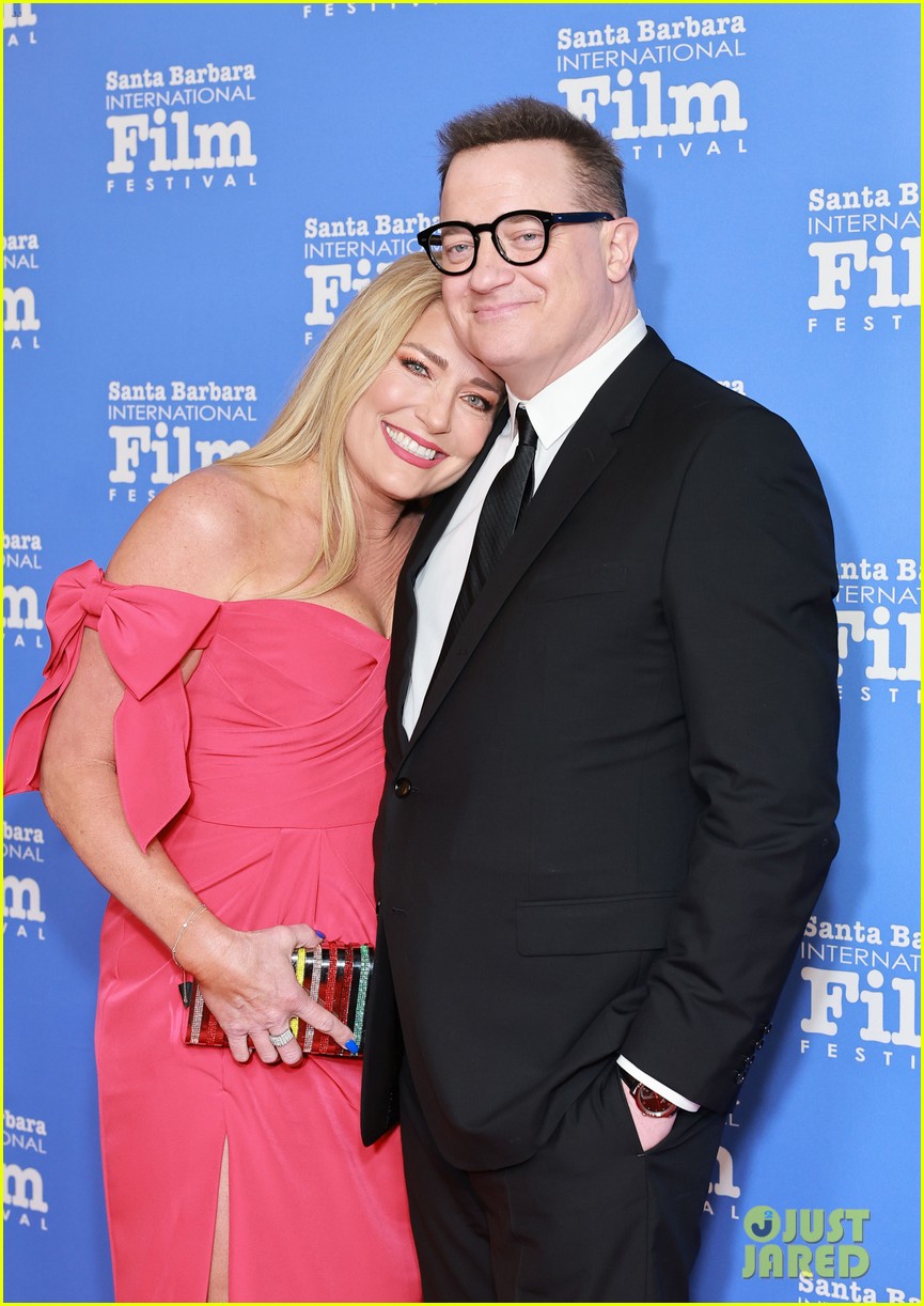 Sarah Michelle Gellar Honors Longtime Friend Brendan Fraser at Santa