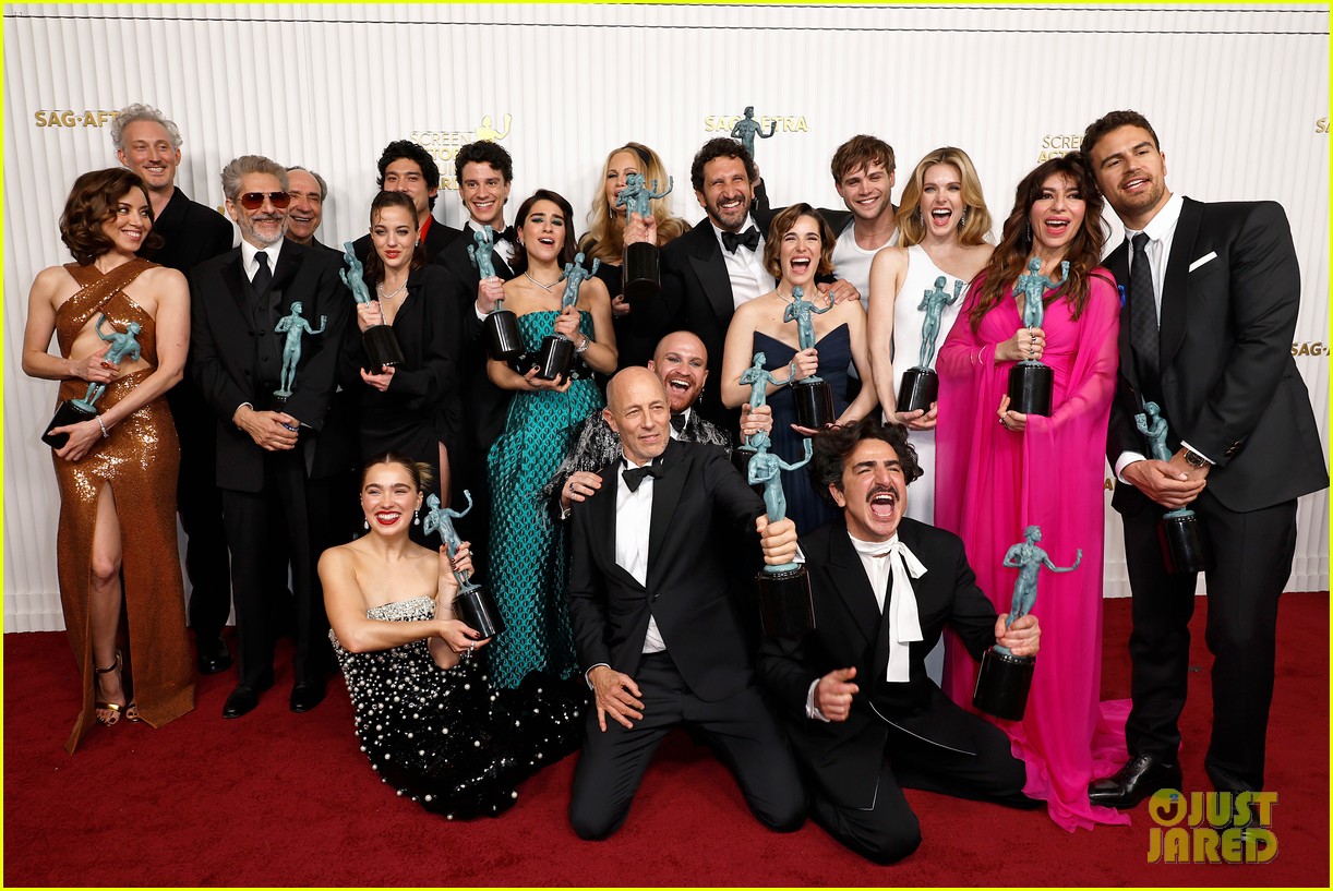 The White Lotus' Jon Gries Reveals What He Whispered to Aubrey Plaza