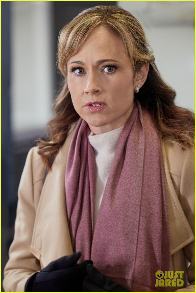 Andrew Walker & Nikki DeLoach Dish on Working On Their 5th Hallmark