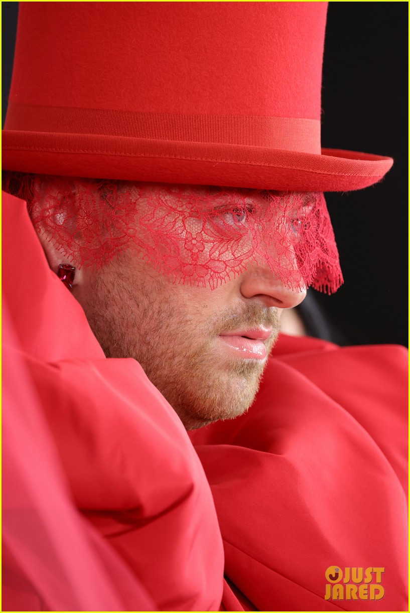 Sam Smith & Kim Petras Wear Matching Red Outfits to Grammys 2023 to