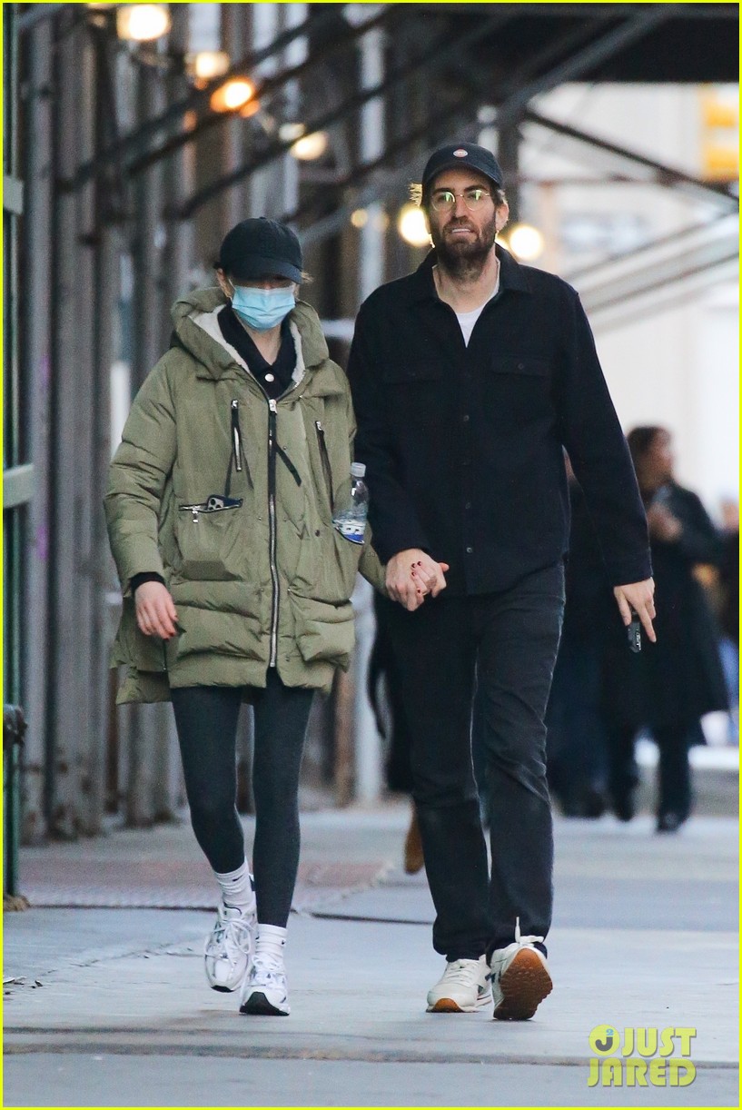 Emma Stone Holds Hands with Husband Dave McCary During Walk Around NYC