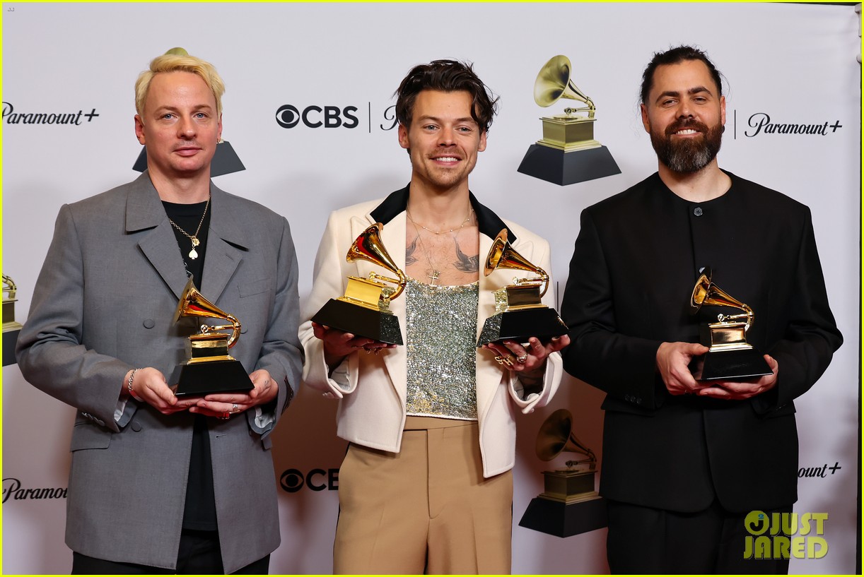 Harry Styles&rsquo; Win Draws Criticism Because of Recording Academy&rsquo;s Ill