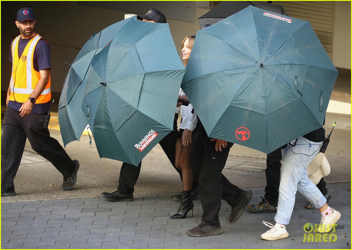 sydney sweeney umbrellas cover look sydney project 26