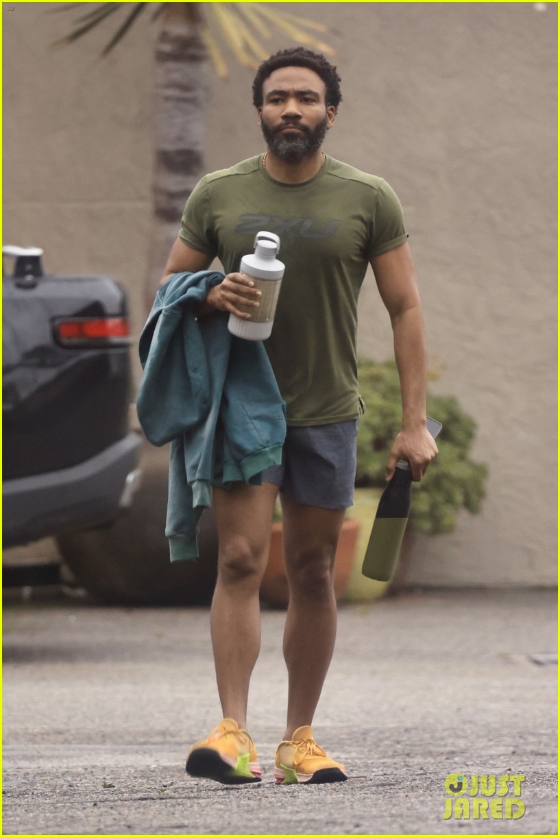 donald glover hits the gym for a workout 074911768
